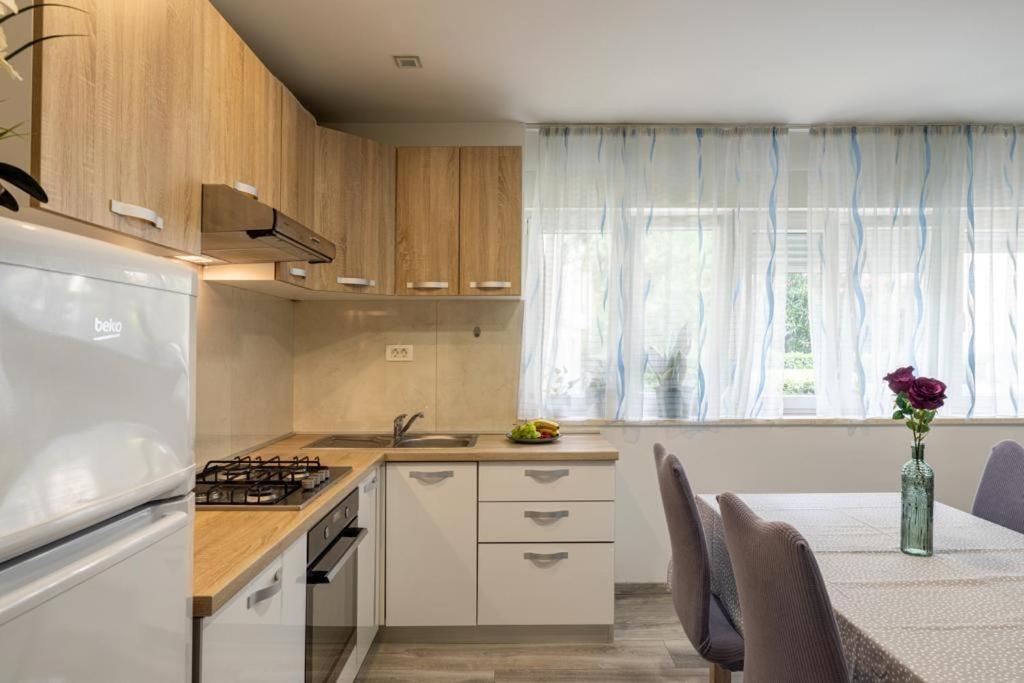 Central Apartment Josko - Combine Parking&Beach&Old Town Split Buitenkant foto