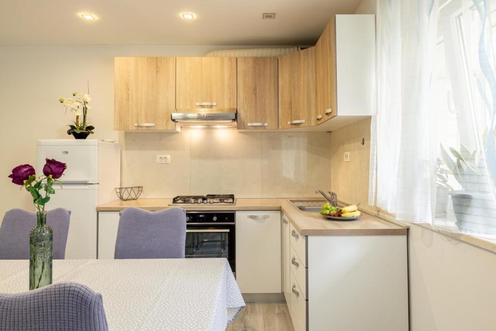 Central Apartment Josko - Combine Parking&Beach&Old Town Split Buitenkant foto